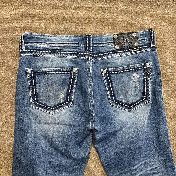 Miss Me Boyfriend Capri Women's Jeans Size 27 Blue Distressed Embroidered Denim - Picture 9 of 13